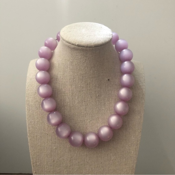 🖤Vintage lilac purple moonglow large beaded choker necklace midcentury - Picture 2 of 10